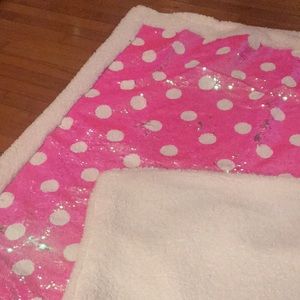 Justice throw blanket